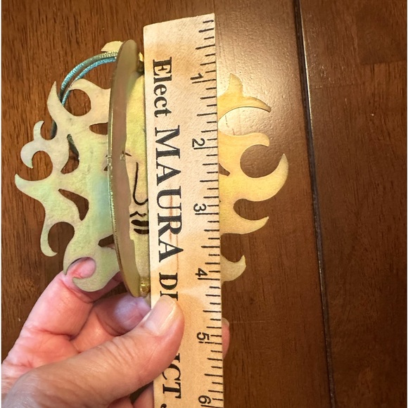 Metal 3D Sun, Moon, Stars hanging Ornament - Picture 4 of 5